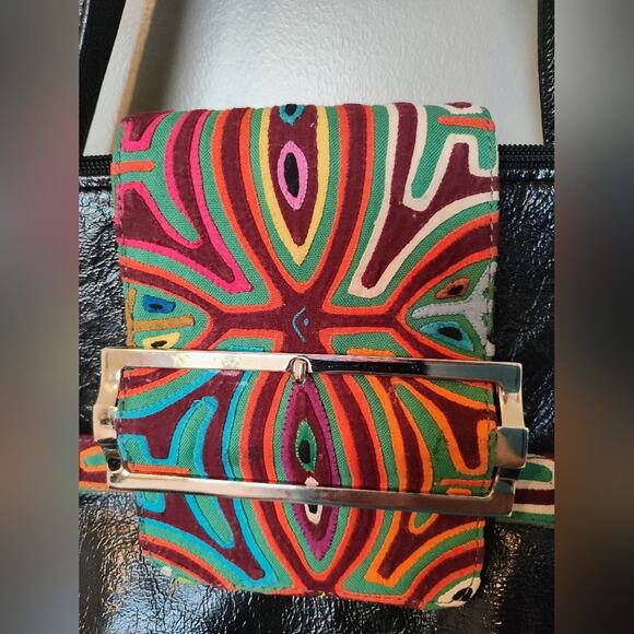 Colombian Genuine Leather Leonor Shoulder Bag - Picture 10 of 10